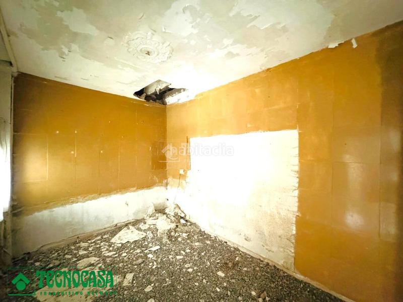 Foto 2ae562a6-4ea7-4434-a748-252273d93c1b. Casa aparellada a Casco Histórico Toledo