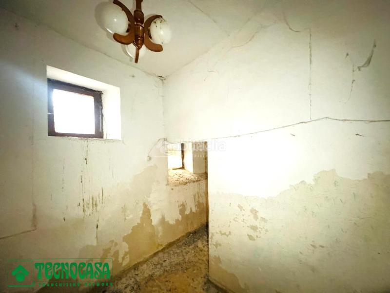 Foto 6a1f7864-1e33-473e-8657-eabf6546c585. Casa aparellada a Casco Histórico Toledo