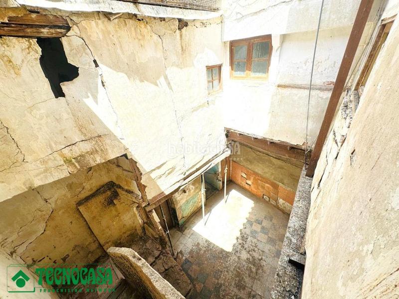 Foto 7003be8c-733b-41cd-a02a-f3eef0c5da84. Casa aparellada a Casco Histórico Toledo