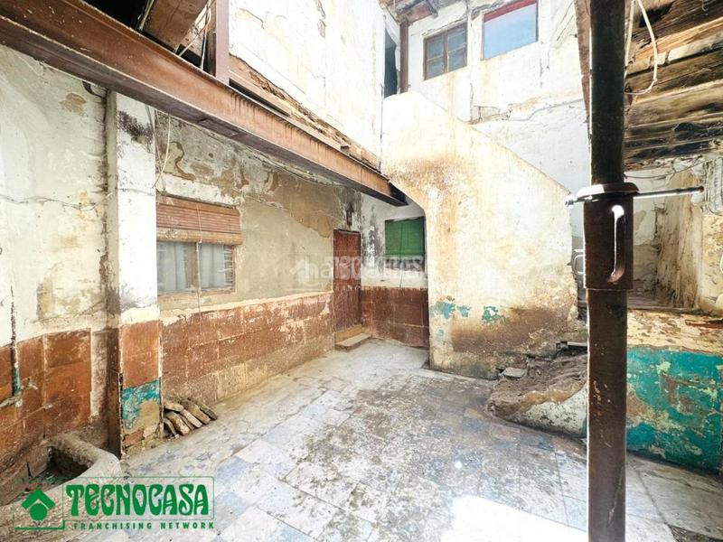 Foto c30a6cbe-f56c-424b-81ff-739dec106f62. Casa aparellada a Casco Histórico Toledo