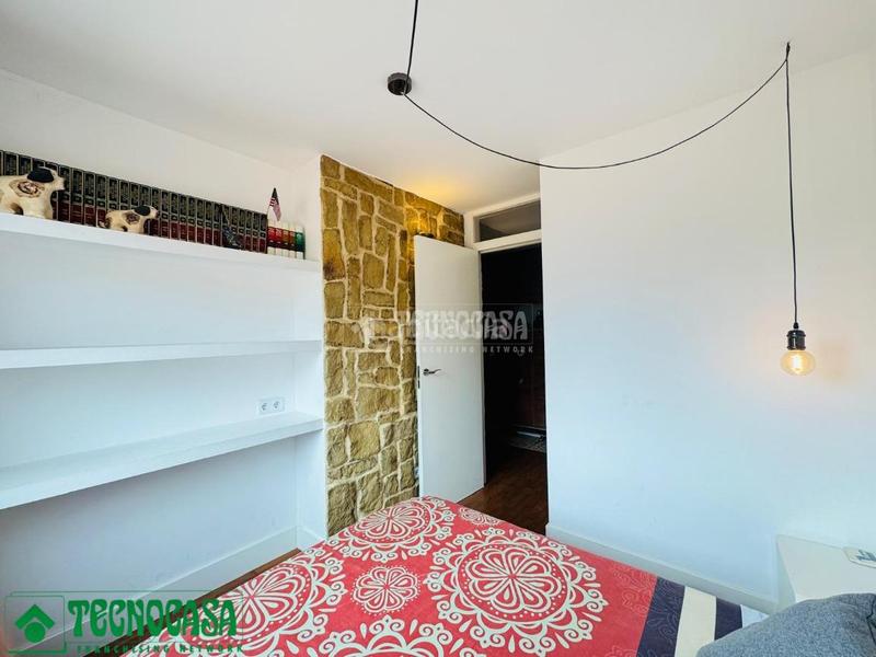 Foto 3ab53d89-ea01-4c98-9a63-b93d08902479. Piso  en venta en Casco Histórico Toledo