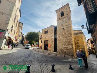 Etagenwohnung in Casco Histórico. Piso en venta en toledo