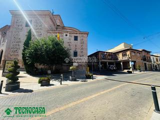 Casa aparellada a Yébenes (Los). Casa en venta en los yébenes
