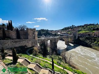 Towny house in Casco Histórico. Casa en venta en toledo