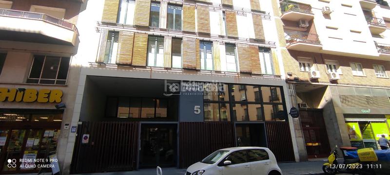 Foto bddd4924-3925-4a9f-8c7c-882f211f6304. Parking coche boxplaza de garaje en venta en Trafalgar Madrid