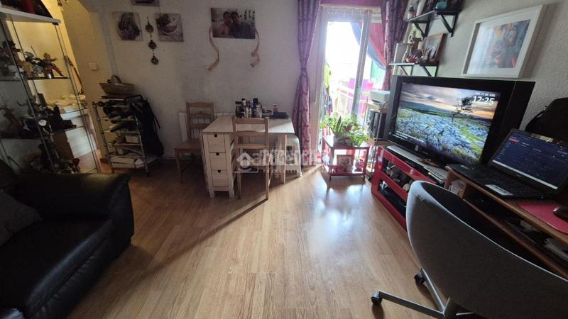Foto e4e65f74-ace0-4e7a-8c97-d87f45529114. Piso  en venta en Los Rosales Madrid