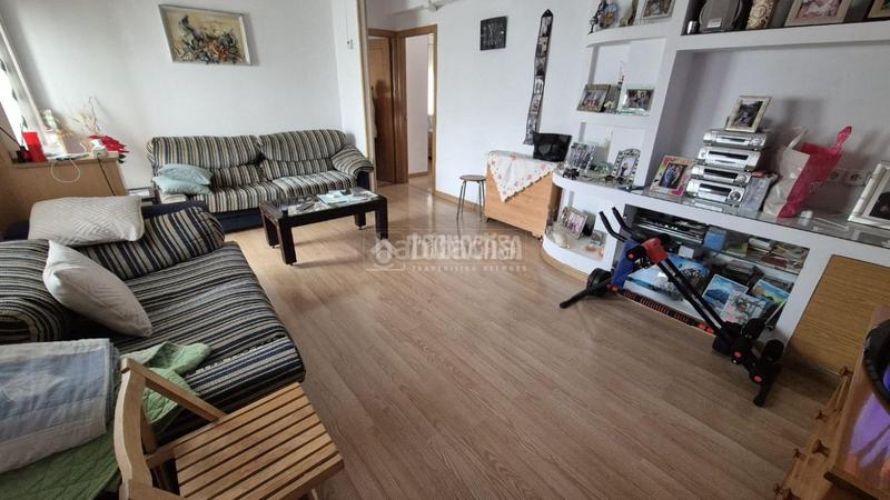 Foto 23818792-938d-4fca-b518-0d93666f550a. Piso  en venta en Los Rosales Madrid