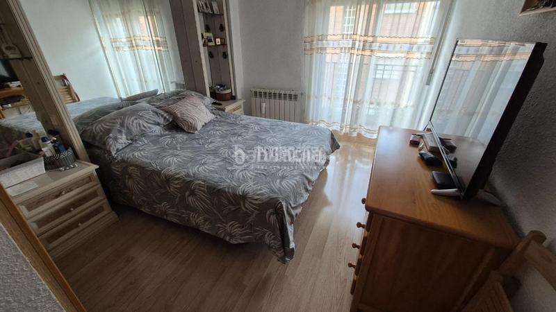 Foto 6eb5c9ab-654a-4c41-94cc-e6dde7c2d6c0. Piso  en venta en Los Rosales Madrid