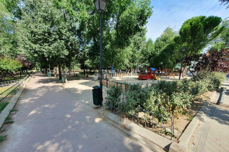 Foto 75cf64c3-d5d8-483e-8905-0130435a0a75. Residential plot in Los Rosales Madrid