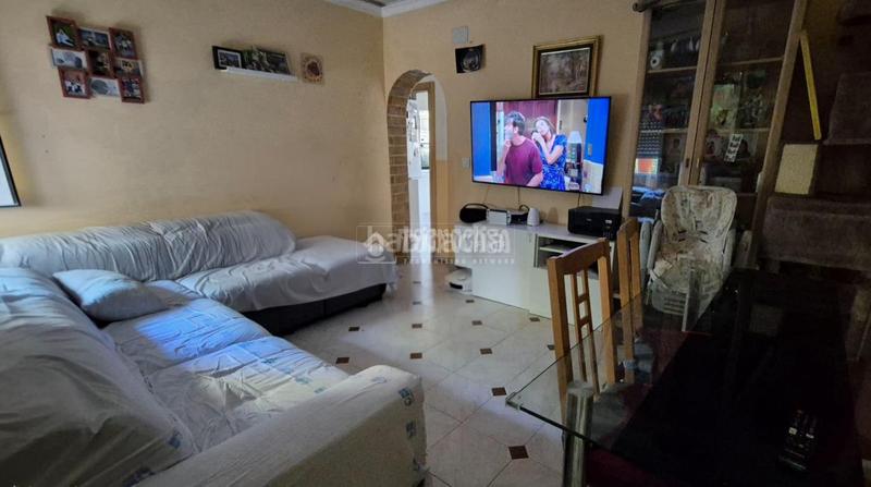 Foto 77d91334-640e-4da0-b0e7-697999908527. Piso  en venta en Los Rosales Madrid
