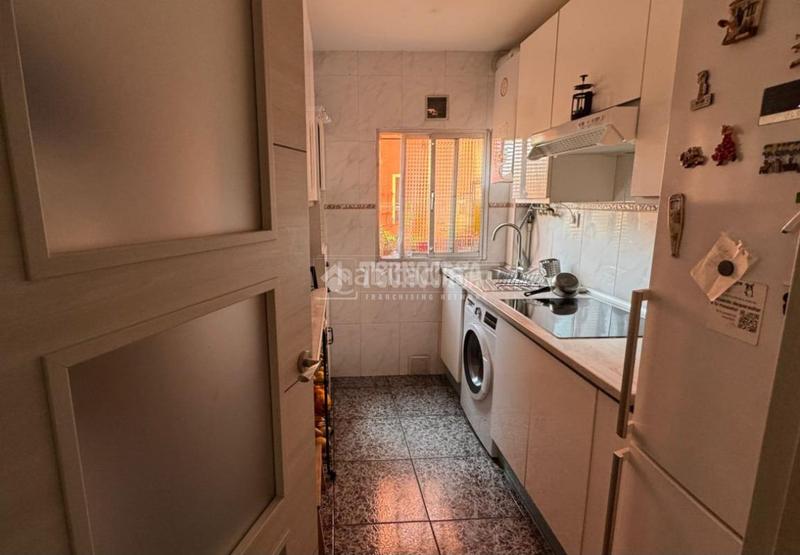 Foto 46cbfb72-9e60-494a-87db-01fbd32d1fc4. Pis amb calefacció a Los Rosales Madrid