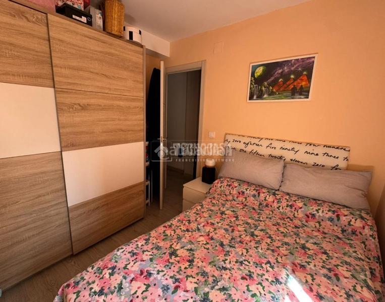 Foto ca46d8b3-c56b-415e-845d-1c1ab093d786. Pis amb calefacció a Los Rosales Madrid