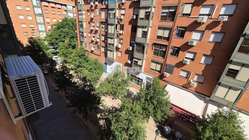Foto dfd6002e-65b8-4eb6-b0fc-63fbbaf444fe. Pis amb calefacció a Los Rosales Madrid