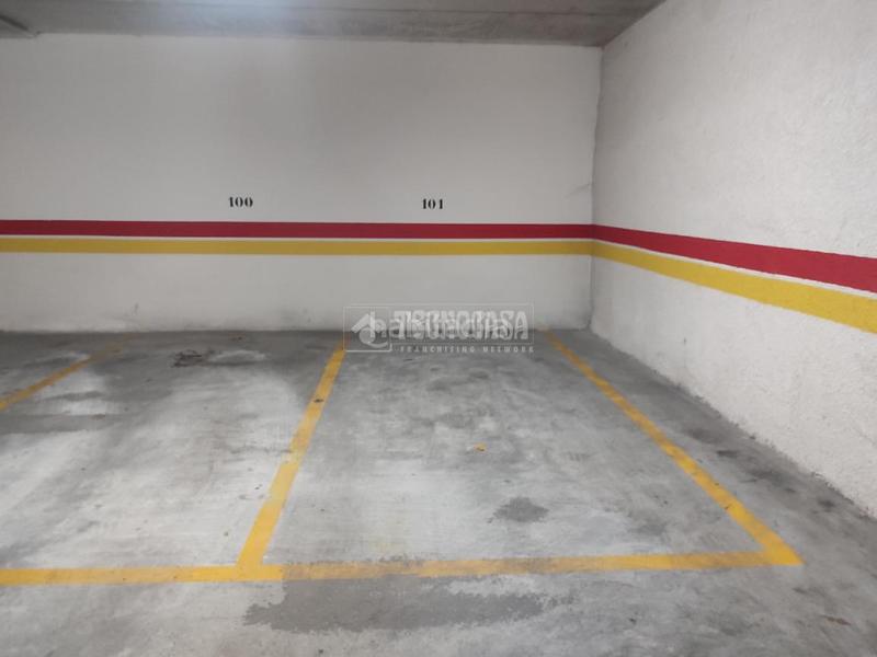 Foto 180cb045-c4ed-4c51-827d-25deff2d0751. Parking coche boxplaza de garaje en venta en Villa de Prado Valladolid