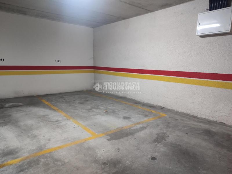 Foto 72e64667-0dae-4c8f-8389-615035ddcdc0. Parking coche boxplaza de garaje en venta en Villa de Prado Valladolid