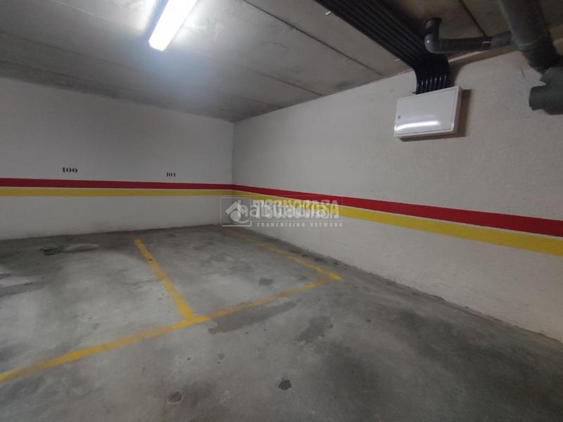Foto 7e73c697-fa88-46de-82e1-b106aa5b79ae. Parking coche boxplaza de garaje en venta en Villa de Prado Valladolid