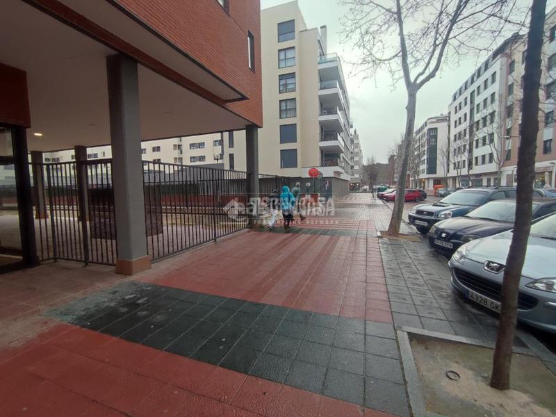 Foto f7d03df6-d4e7-4015-9d97-0824fb8fcc21. Parking coche boxplaza de garaje en venta en Villa de Prado Valladolid