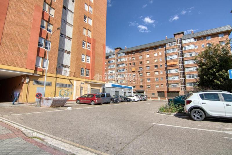 Foto 2503e452-bf35-4bb3-9300-1e3f4cd7b74f. Piso  en venta en Huerta del Rey Valladolid
