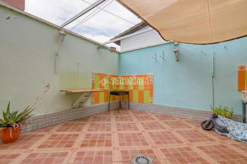 Foto 9d89ab88-039e-44b1-b083-2537046b8016. Doppelhaus mit heizung parking pool in Girón Valladolid