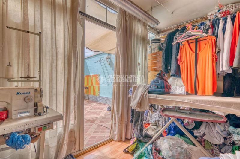 Foto d2d5bc8c-2cde-4010-a706-1d18d559f590. Doppelhaus mit heizung parking pool in Girón Valladolid