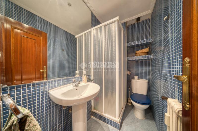 Foto 3594c10d-7feb-4474-ae02-e21eb60c1d80. Pis amb calefacció aparcament a Huerta del Rey Valladolid