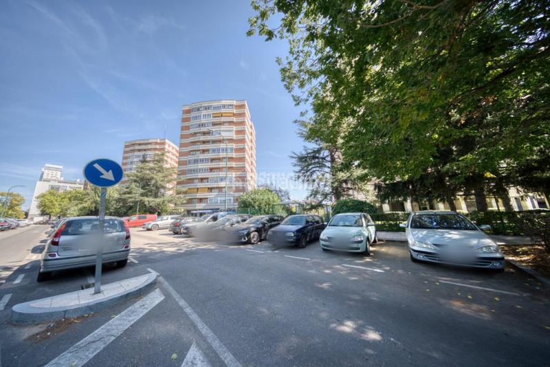 Foto 56568c2d-25a9-4054-834c-8304b83ee723. Pis amb calefacció aparcament a Huerta del Rey Valladolid