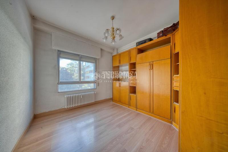 Foto 6745852e-a472-4456-9cf6-4e147f12da44. Pis amb calefacció aparcament a Huerta del Rey Valladolid