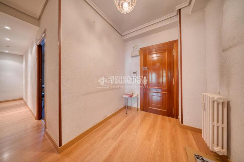 Foto 8375172b-fe6d-4d80-8138-1267f6b740f8. Pis amb calefacció aparcament a Huerta del Rey Valladolid