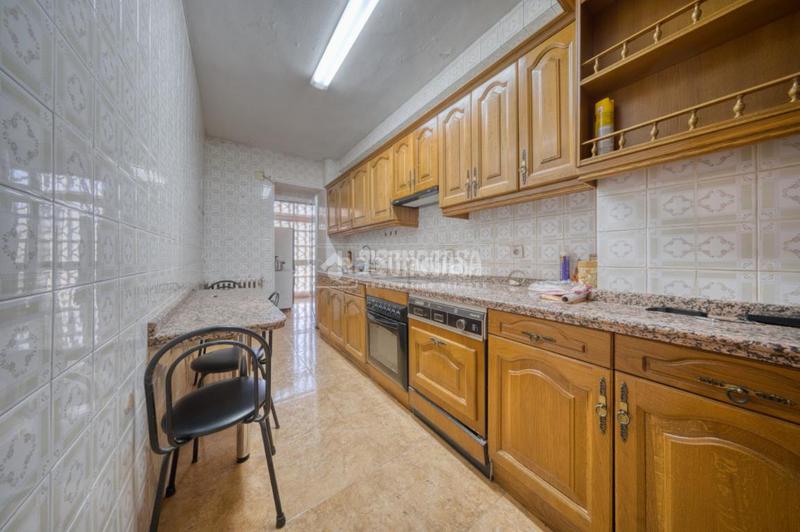 Foto 8c61c371-5304-4ea9-974d-e825cce8d7e6. Pis amb calefacció aparcament a Huerta del Rey Valladolid