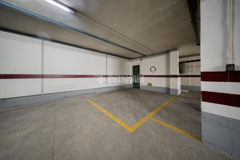 Foto b62816e2-235a-49aa-8ab9-2a8444875361. Pis amb calefacció aparcament a Huerta del Rey Valladolid