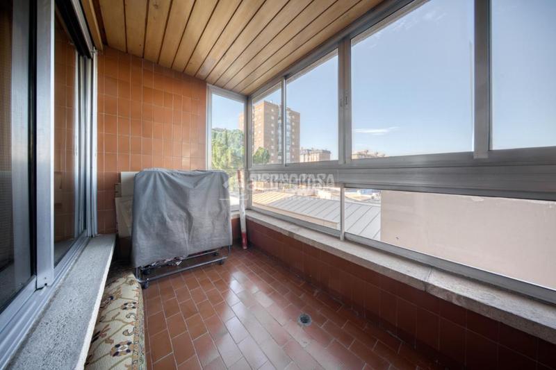 Foto cf735b58-6614-40f1-a5cd-f9f166760ab8. Pis amb calefacció aparcament a Huerta del Rey Valladolid