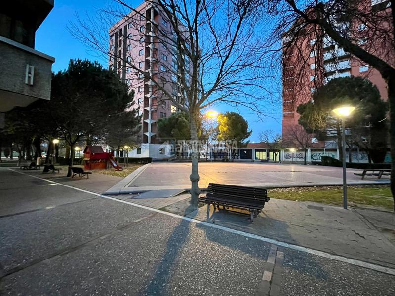 Foto 1cb843c1-ac52-49e6-8351-bf360bed48ab. Local comercial  en venta en Huerta del Rey Valladolid