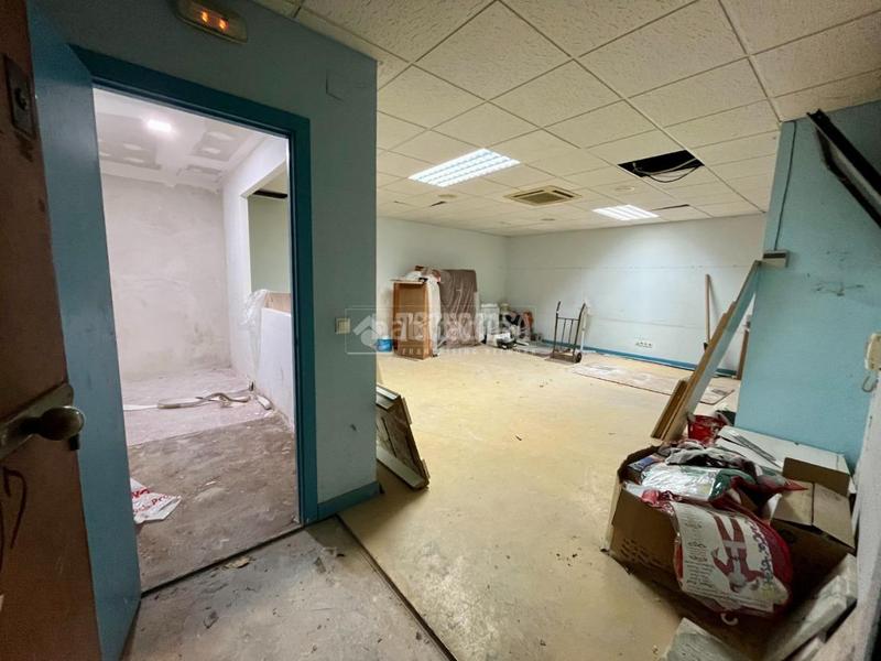 Foto 3e29371d-26cf-4230-acb1-466f185fdd57. Local comercial  en venta en Huerta del Rey Valladolid