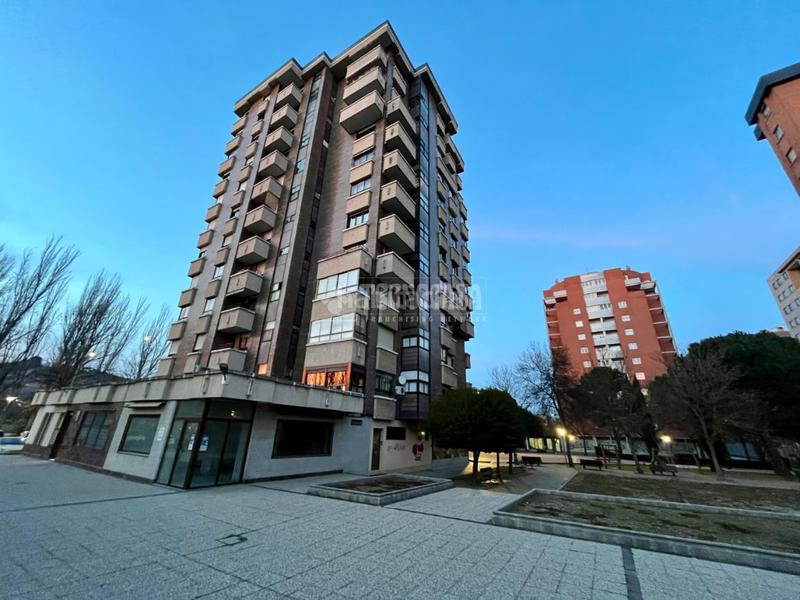 Foto abb80482-f55b-44ed-8538-f8ac7b80c8f8. Local comercial  en venta en Huerta del Rey Valladolid