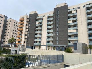 Pis a Entrenúcleos. Piso en venta en dos hermanas