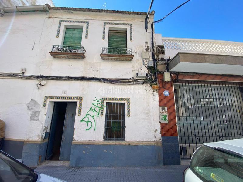 Foto 31fdd568-60e3-4c7a-9d99-b5d4ac5ab425. Casa aparellada a El Arenal - La Pólvora Dos Hermanas