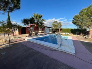 Masia a Oromana. Casa rural en venta en dos hermanas