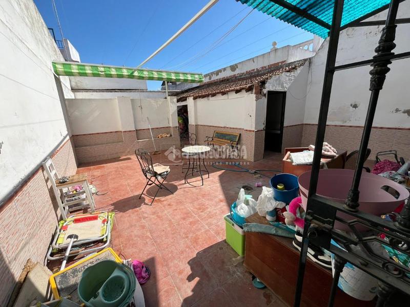 Foto d7af80d7-8aa8-43f1-8e57-fcdbc2ed552f. Casa pareada casa en venta en Vista Azul - Consolación Dos Hermanas