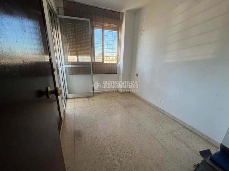 Foto d92175ff-677e-4708-8dbe-30d99a607a83. Pis amb aparcament a Vista Azul - Consolación Dos Hermanas