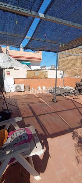 Foto 2b9af8db-81e1-4758-9b70-0112f8cadbd3. Casa aparellada a Centro - Doña Mercedes Dos Hermanas