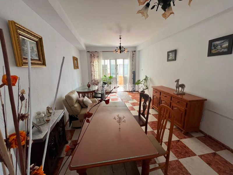 Foto 195b9ad5-ad96-4b64-a8a4-e5a85b342147. Casa amb calefacció aparcament a Centro - Doña Mercedes Dos Hermanas