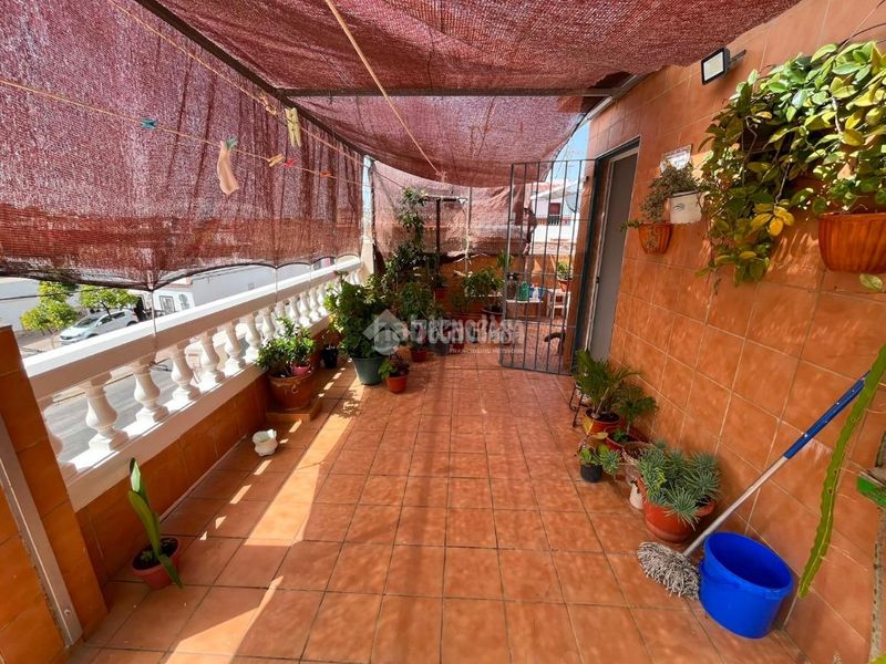 Foto 2a14f7a7-a9f1-4d74-a546-00a286c74a28. Casa amb calefacció aparcament a Centro - Doña Mercedes Dos Hermanas
