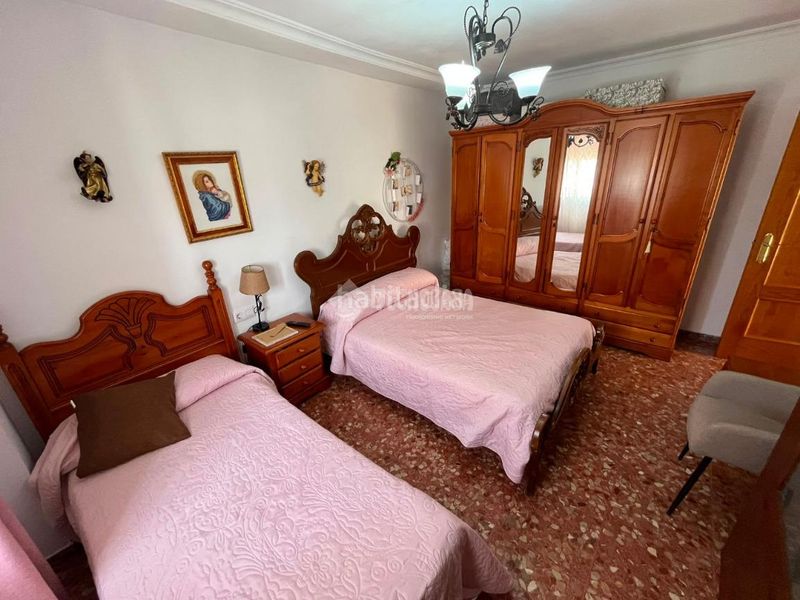 Foto 32062369-2a6c-4564-b9a8-0158d82fa38a. Casa amb calefacció aparcament a Centro - Doña Mercedes Dos Hermanas