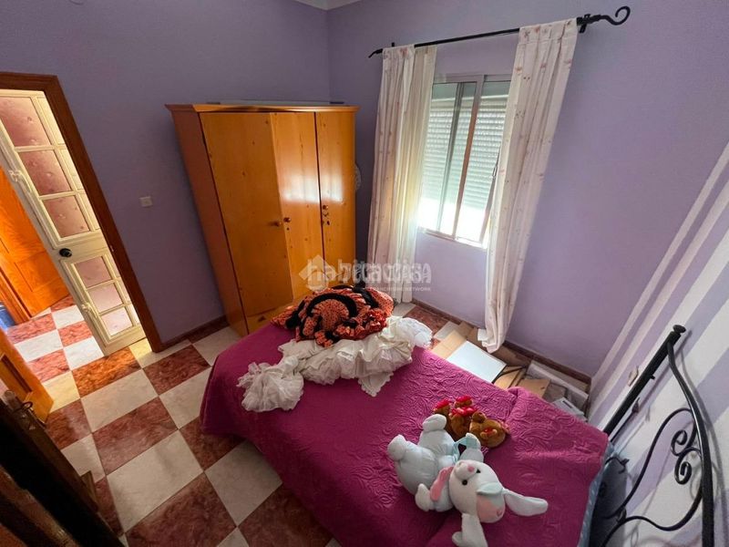 Foto 47bed4fd-5e18-4e96-8017-b5f15f20c1fb. Casa amb calefacció aparcament a Centro - Doña Mercedes Dos Hermanas
