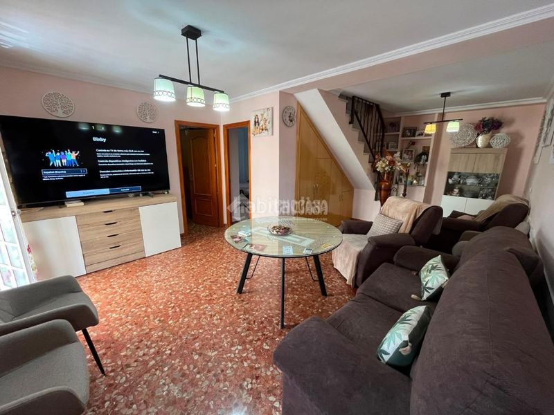 Foto 5e13630b-2195-4770-9c6e-503e6716a913. Casa amb calefacció aparcament a Centro - Doña Mercedes Dos Hermanas
