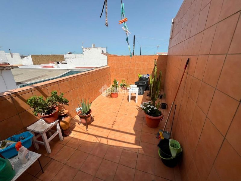 Foto 74d5357b-d10f-4360-b154-4fefe959d00b. Casa amb calefacció aparcament a Centro - Doña Mercedes Dos Hermanas