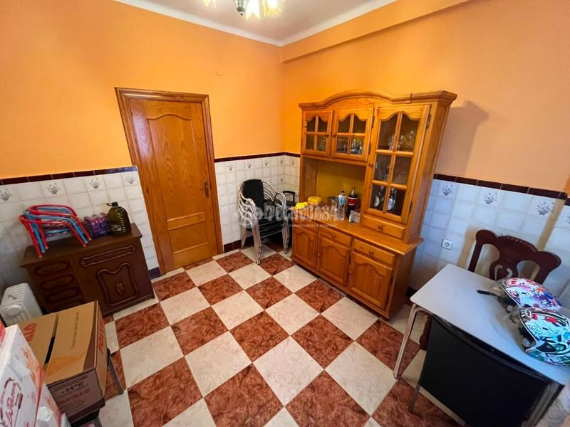 Foto c3a3164e-b582-44ba-97fe-9521db592132. Casa amb calefacció aparcament a Centro - Doña Mercedes Dos Hermanas