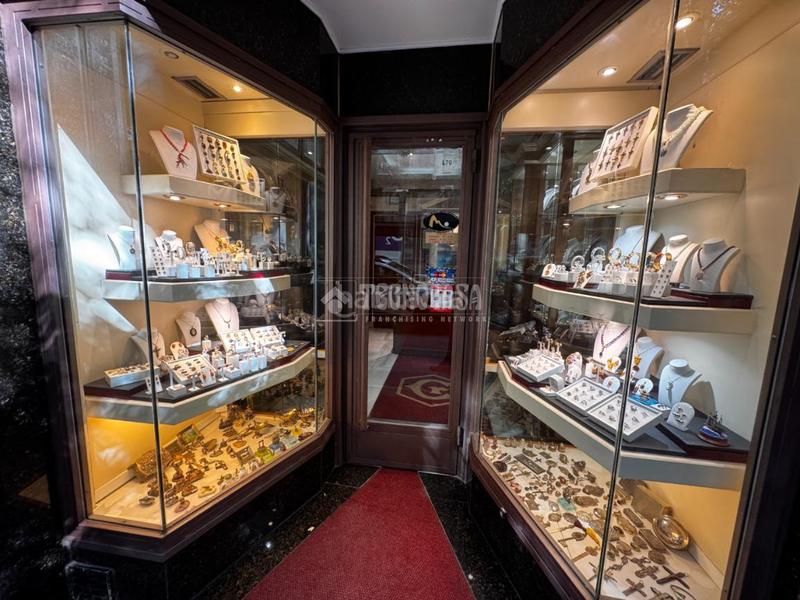 Foto 70438713-f8cc-481f-a5d2-e34084c50ffb. Local comercial a Goya Madrid