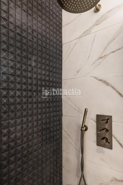 Foto 6ab7d2d5-46be-4619-8bfe-8af91e7cb6b0. Piso  en venta en Fuente del Berro Madrid