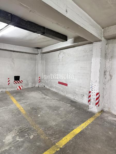 Foto 5f8a7396-4cd4-462a-9e48-b3b0474f33d6. Parking coche boxplaza de garaje en venta en Fuente del Berro Madrid